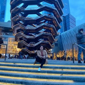 Meet your Posher, Rebeca